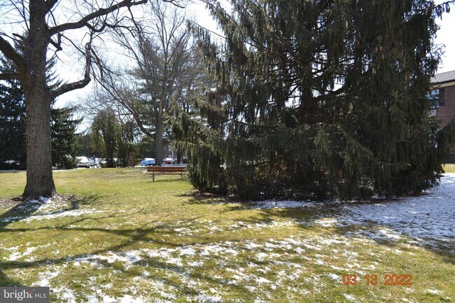 Building Photo - 4701 Pennell Rd