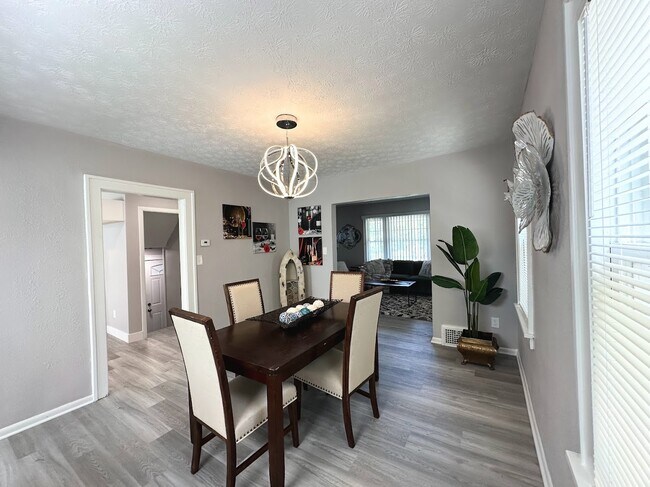 Foto del edificio - 3288 Kildare Rd