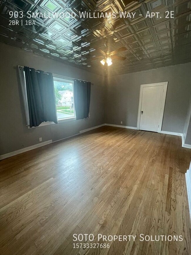 Building Photo - 903 William St