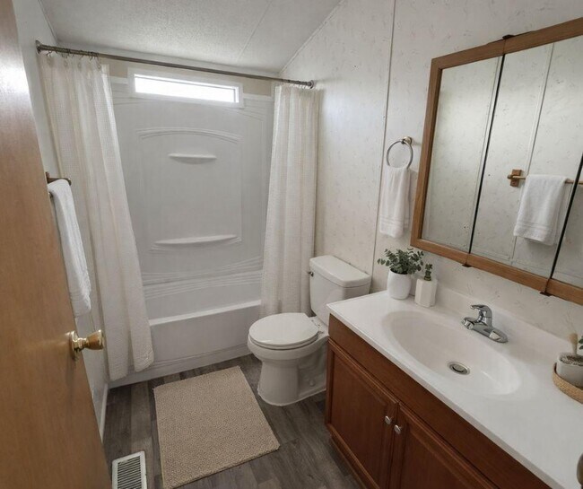 Foto del edificio - 7246 FL-44