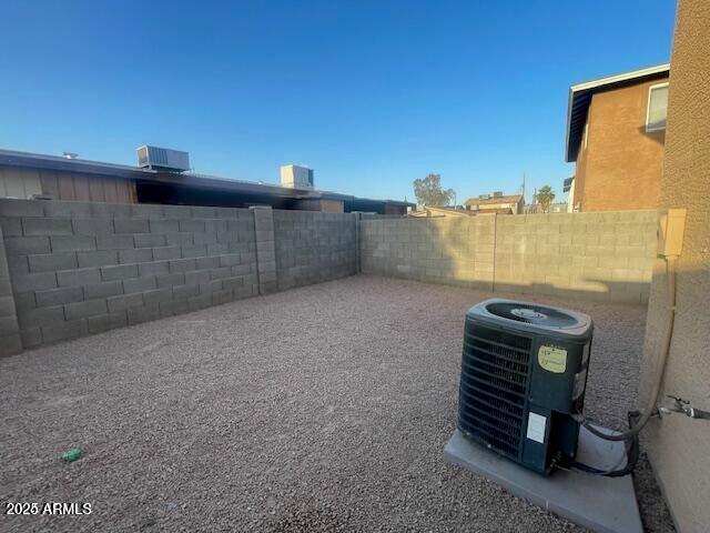 Building Photo - 2538 W Ocotillo Rd
