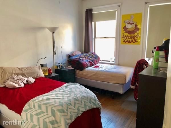 Building Photo - 83 Park Dr