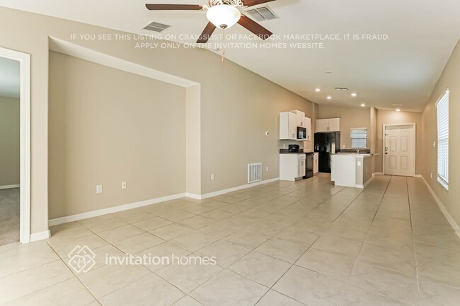 Building Photo - 15604 Greenleaf Bay St