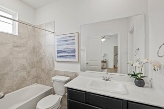 Building Photo - 1402 Wycliffe Dr