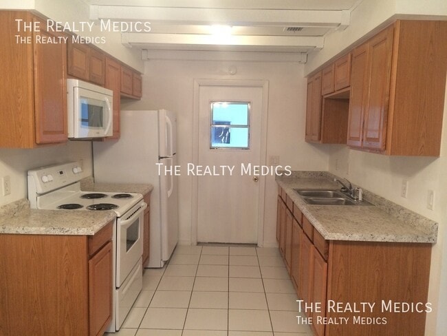 Building Photo - 3226 Redditt Rd