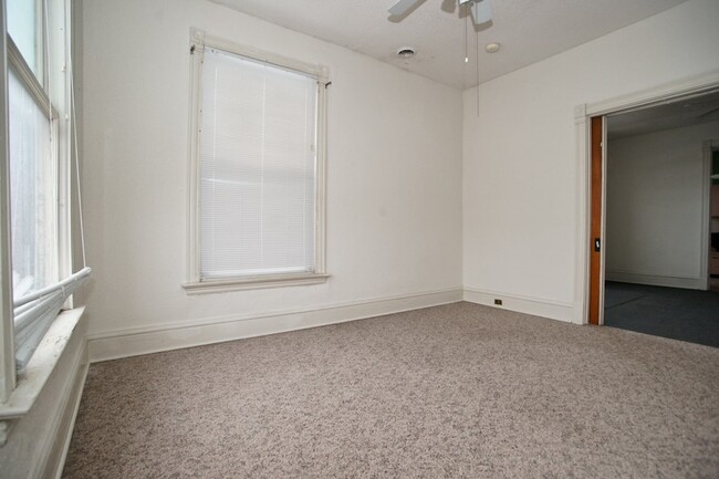 Foto del edificio - 704 N 3rd St
