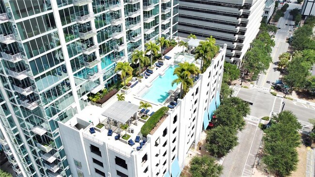 Foto del edificio - 777 N Ashley Dr