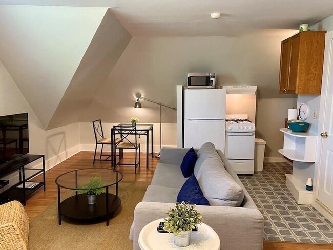 Foto del edificio - 96 Rhode Island Ave