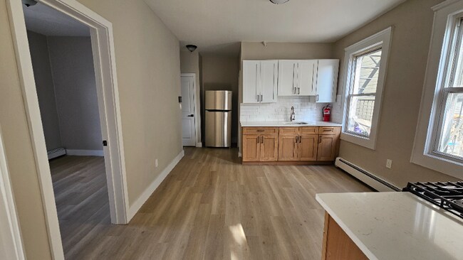 Foto del edificio - 378 E 18th St