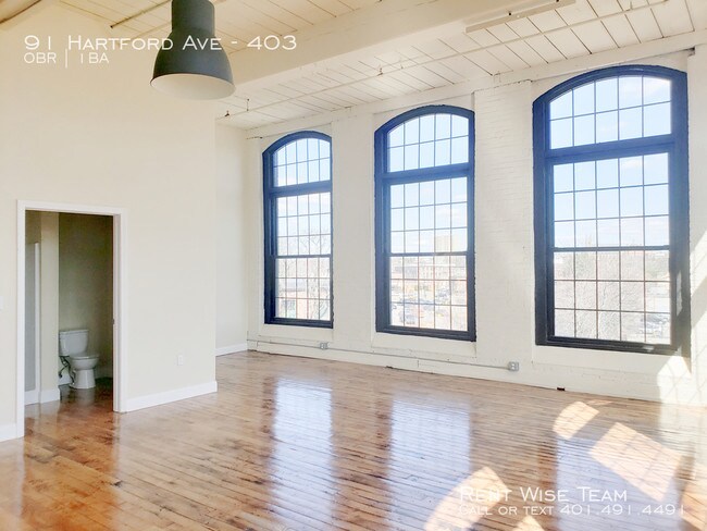 Foto del edificio - 91 Hartford Ave