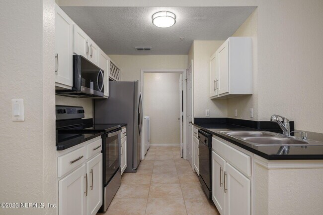 Foto del edificio - 440 Timberwalk Ct
