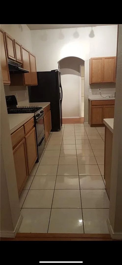 Building Photo - Move In Ready