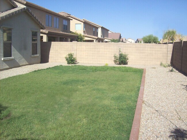 Building Photo - 3131 E Silversmith Trail