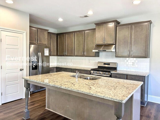 Foto del edificio - 1763 Stone Hedge Dr