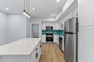 Building Photo - 5420 Elysian St