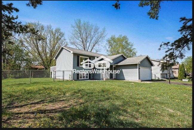 Building Photo - 670 Doris Ave