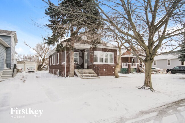 Foto del edificio - 649 Price Ave