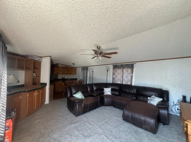 Foto del edificio - 5902 Ayers St