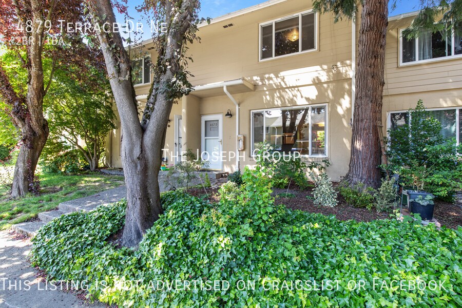 4879 Terrace Dr NE, Seattle, WA 98105 Condo for Rent in Seattle, WA