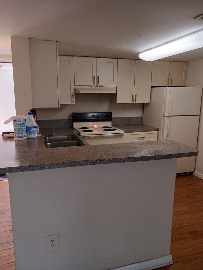 9851 Nob Hill Ln Unit 9851, Sunrise, FL 33351 Condo for Rent in