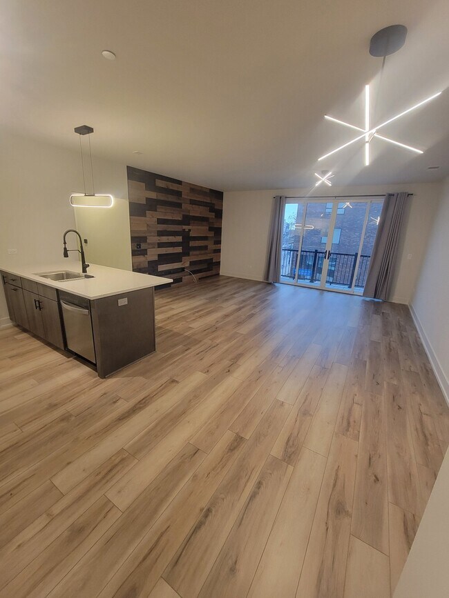Foto del edificio - 302 W Liberty Dr