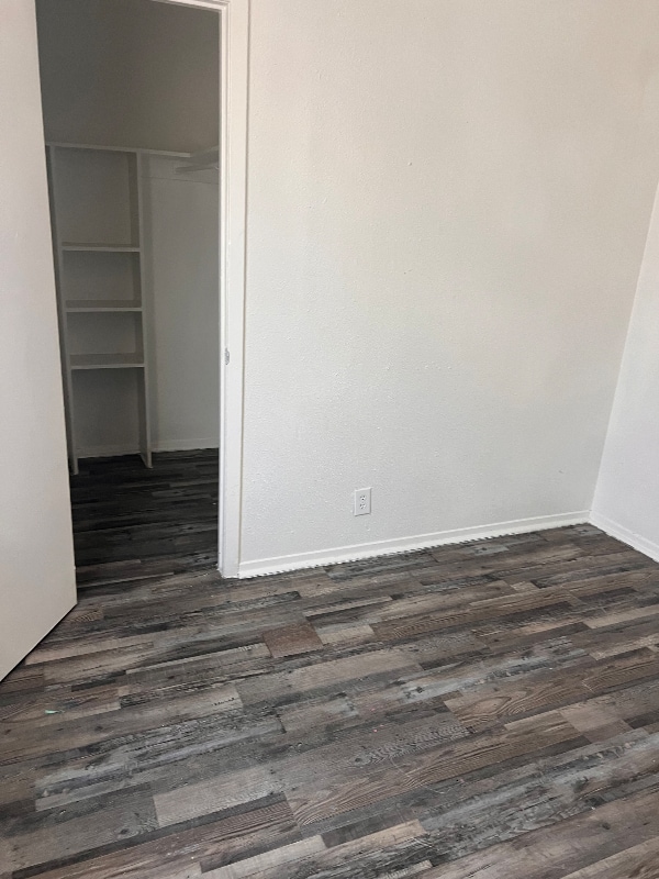 Building Photo - 209 Victor St