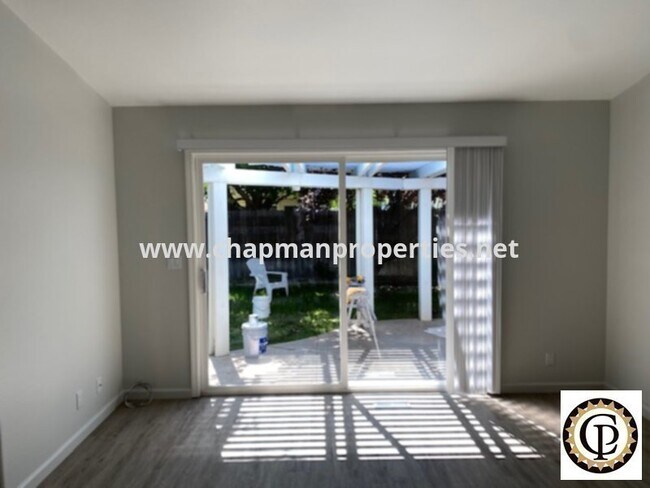 Foto del edificio - 6337 S Peppertree Ave