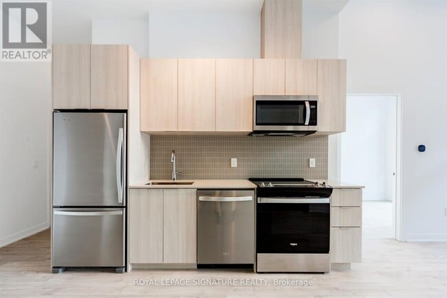 Building Photo - 720 Whitlock Ave