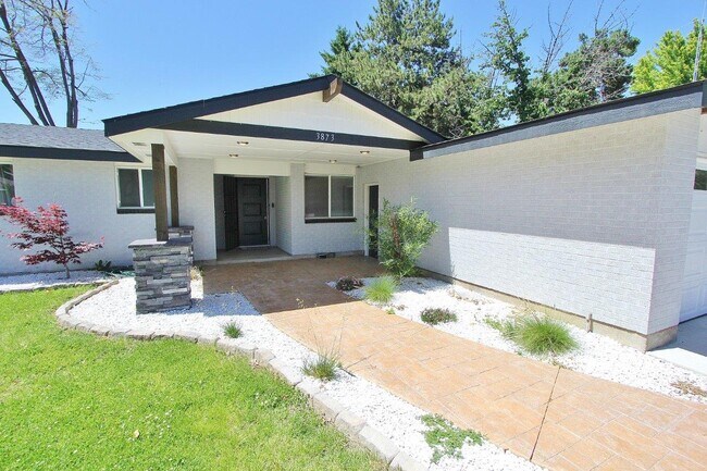 Foto del edificio - 3873 N Manchester St