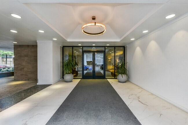 Foto del edificio - 1111 Caroline St