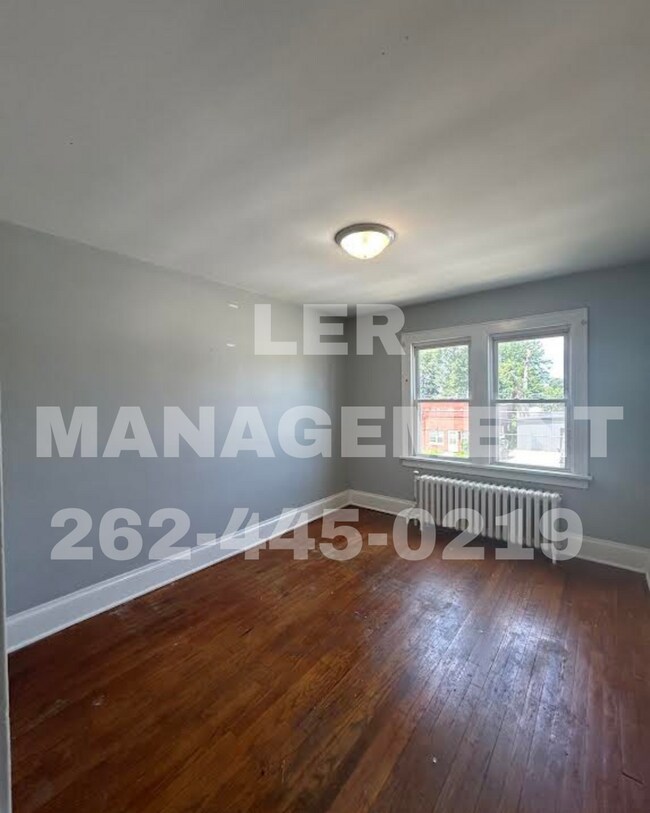 Foto del edificio - 3305 60th St