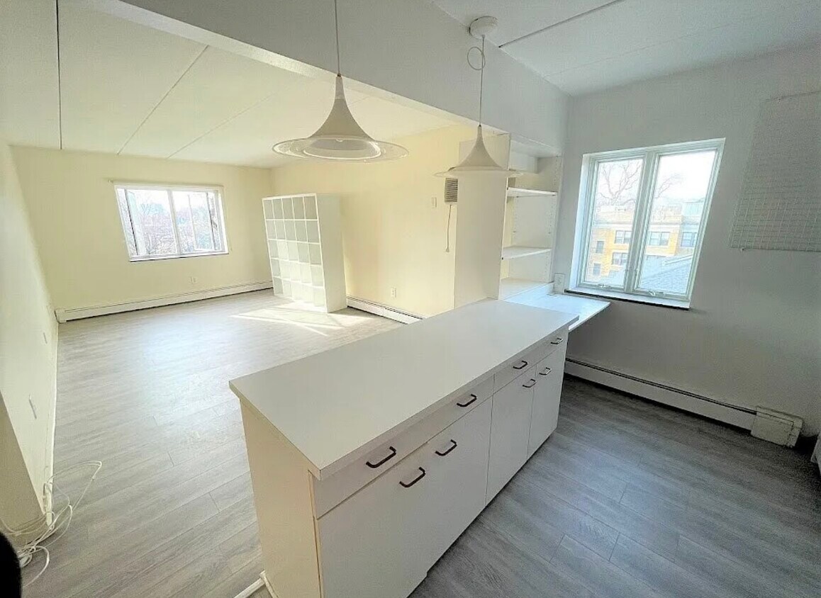 Foto principal - 183 Harvard St