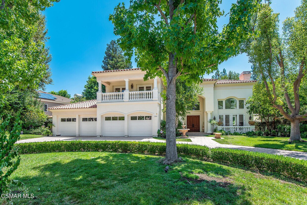 Primary Photo - 31858 Saddletree Dr