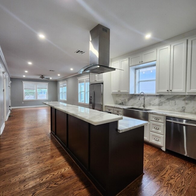 Building Photo - 4121 Rusk St