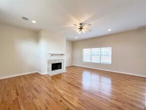 Building Photo - 11504 Main Pine Dr