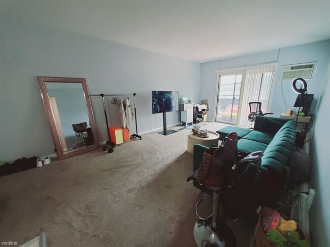 Building Photo - 1 br, 1 bath Condo - 900 Hope St