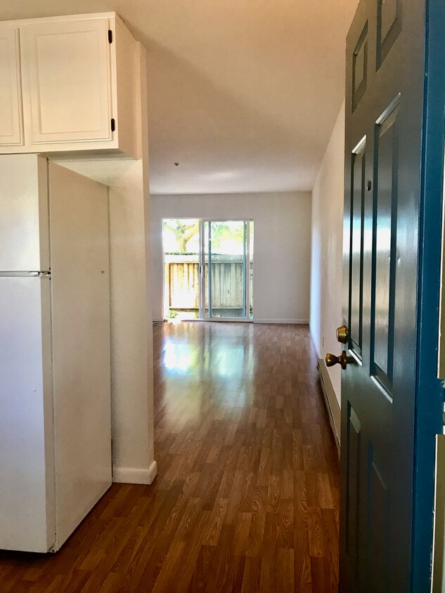 726 Santa Alicia Drive CA 94928, Rohnert Park, CA 94928 Townhome