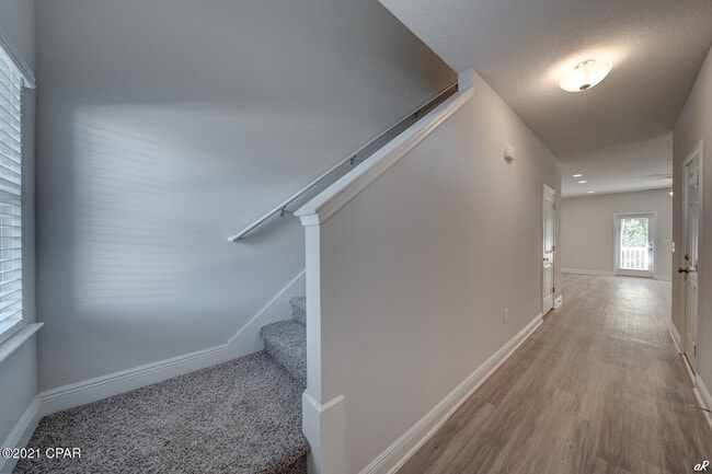 Building Photo - 7560 Shadow Lake Dr