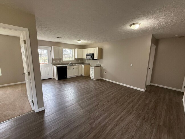 Foto del edificio - 3 bedroom 2 bath Single Family Home White Pine, TN