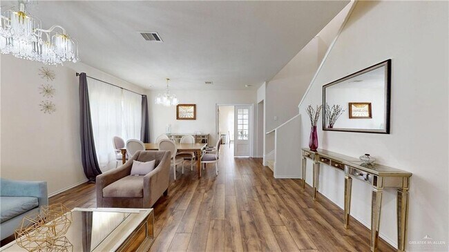 Foto del edificio - 1505 Candy Ln