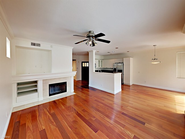 Foto del edificio - 11237 Carmel Creek Rd