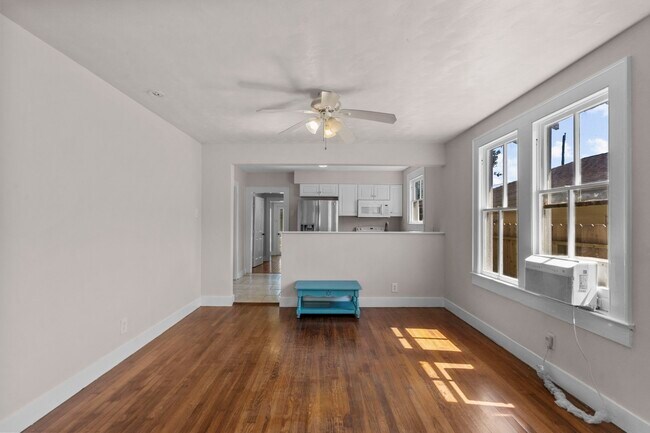 Building Photo - 4911 Avenue P 1/2
