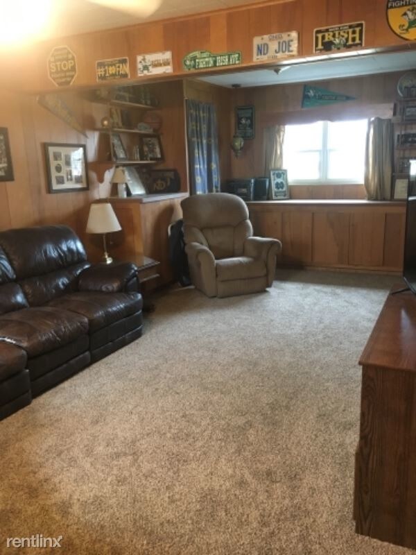Foto del edificio - 3 br, 1.5 bath House - 3101 Sheridan Rd