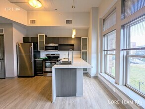 Building Photo - 1121 McGee St