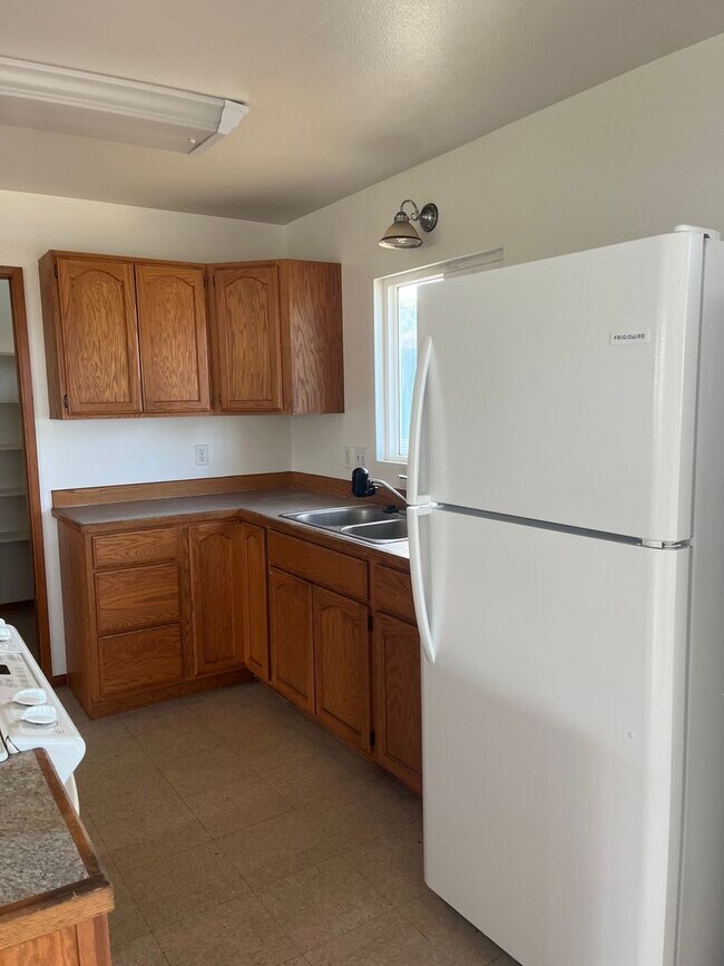 Foto del edificio - Single Family 3 bedroom 2 bath home