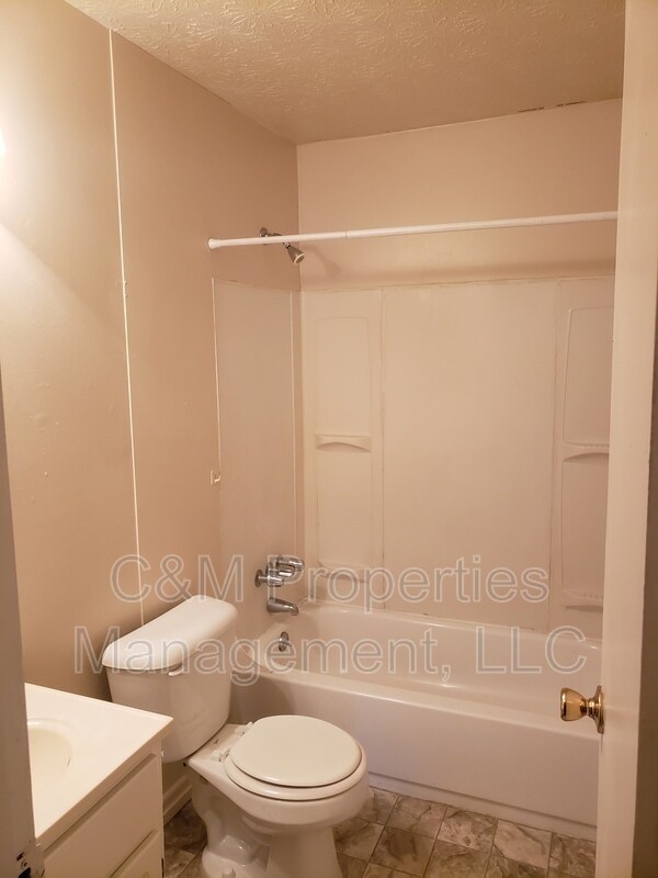 Photo - 102 E Main St Townhome