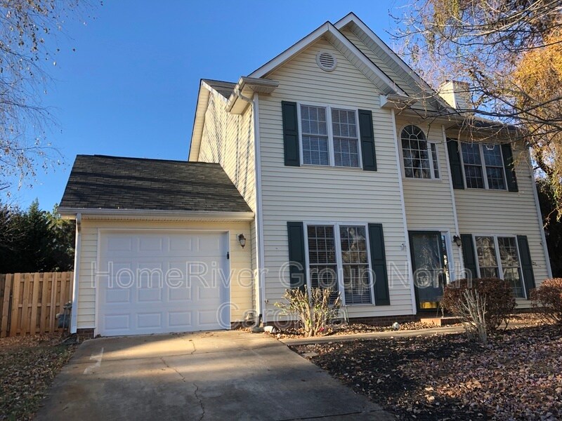 9 Drakestone Ct, Greensboro, NC 27455 House for Rent in Greensboro