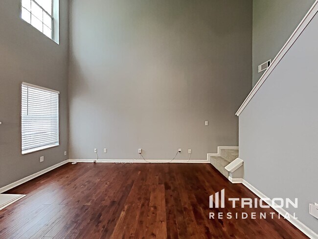 Foto del edificio - 4151 Ravenwood Ct