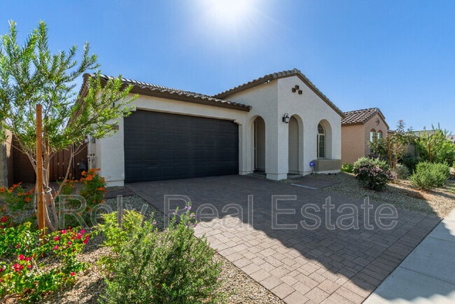 Building Photo - 11207 W Luxton Ln