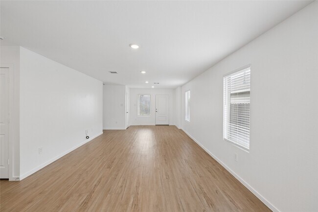 Building Photo - 2621 Castille Vly Pl